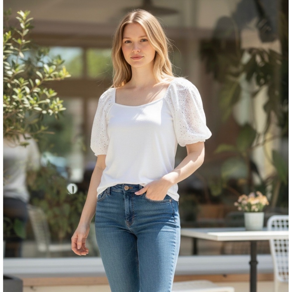 GAP Modern Tee White Eyelet Puff Sleeve Square Neck Top Size Large Boho